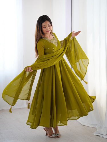 Mehendi Green Pure Soft Fox Georgette Anarkali Suit Set With Huge Flair, Dupatta & Pant