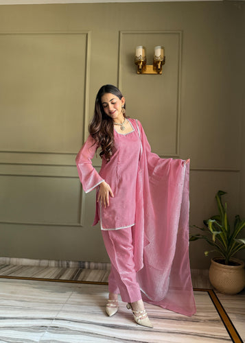 Pink Crunchy Silk Kurta Suit Set With Siroski Work
